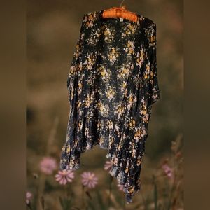 AEO Floral Ruffle Kimono
